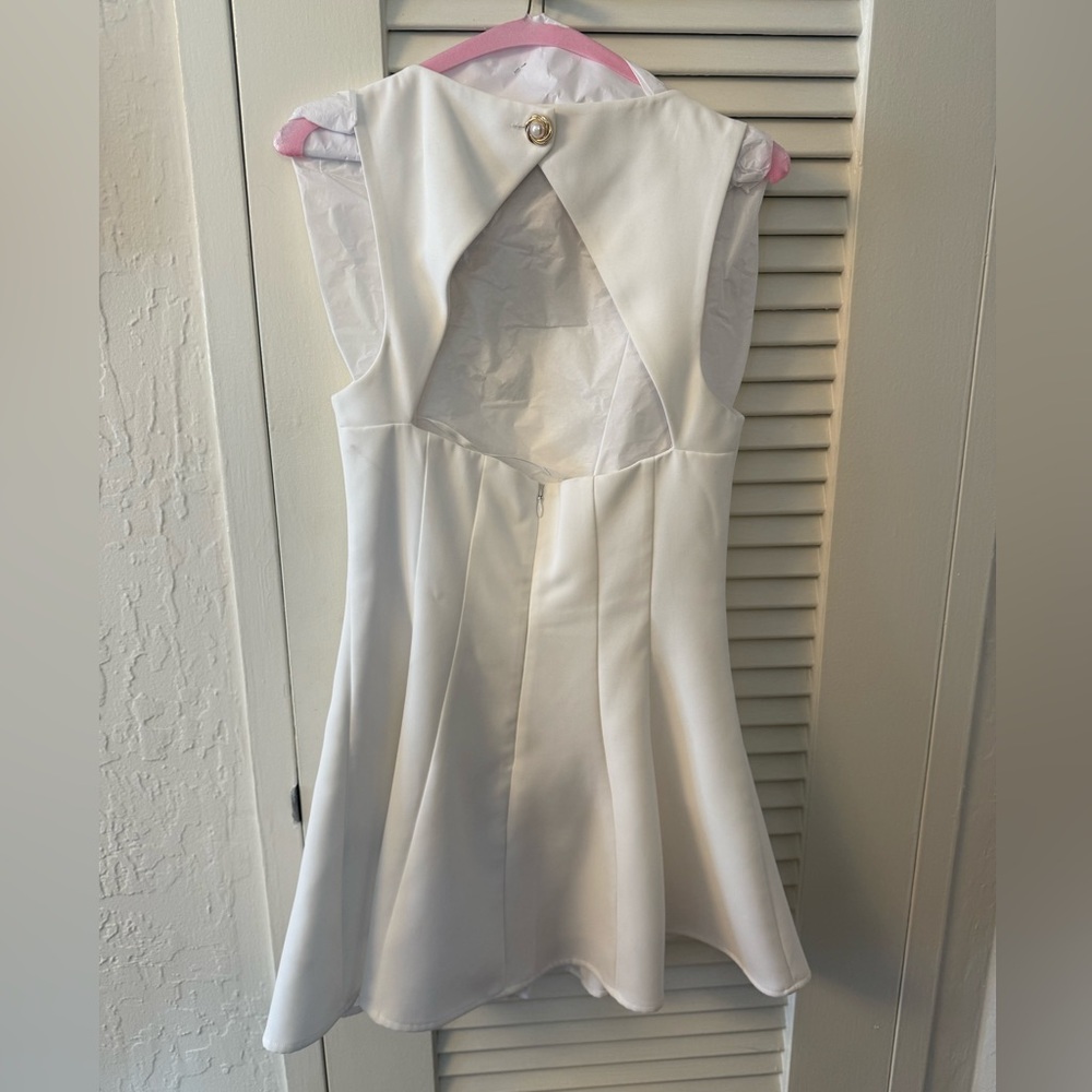 Lovers and Friends Hollis Romper in White - Picture 5 of 6
